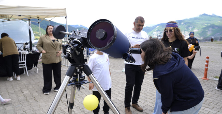 Mercan 100. Yıl İklim ve Çevre Bilim Merkezi Artvin'de 'Bilim ve Eğlence Şenliği'ne Katıldı