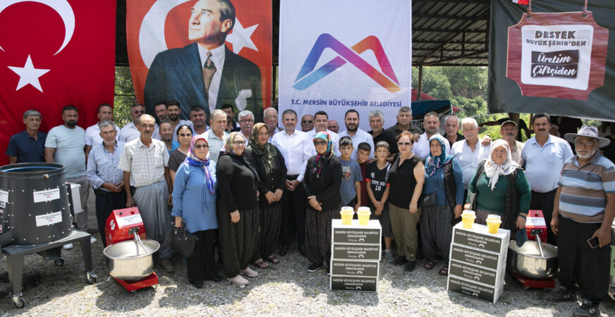 Mersin Büyükşehir Mezitli'de Üreticiye Çok Yönlü Tarımsal Destek Sağladı