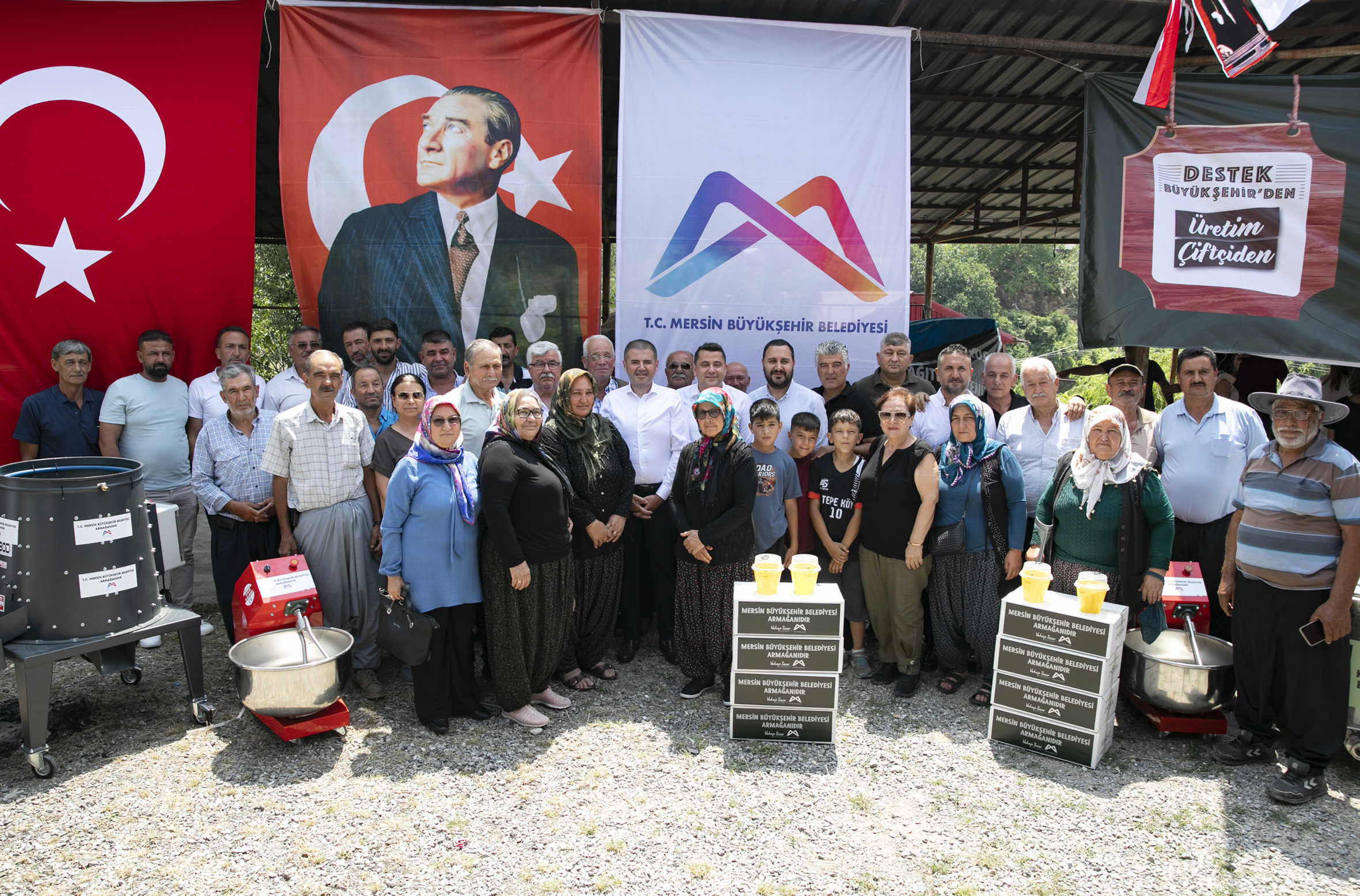 Mersin Büyükşehir Mezitli'de Üreticiye Çok Yönlü Tarımsal Destek Sağladı