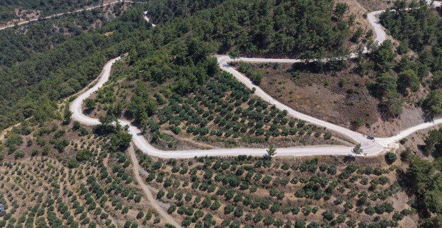 Mersin Büyükşehir, Silifke'deki Son Stabilize Yolu Asfaltladı