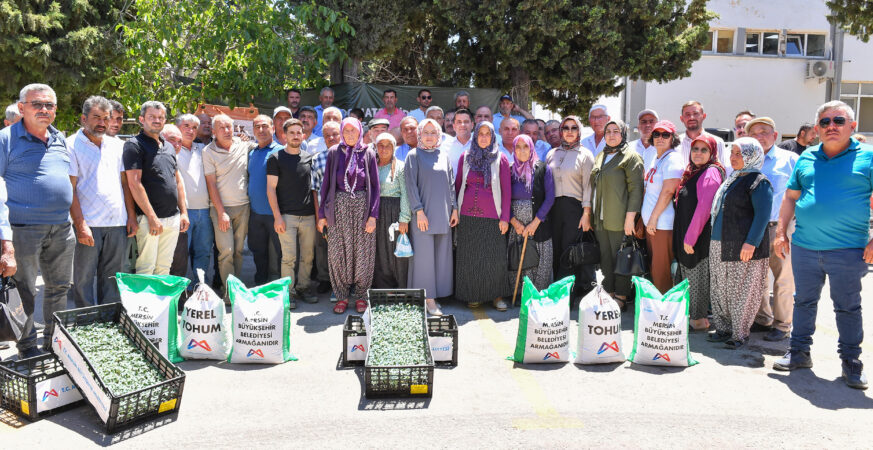 Mersin Büyükşehir'den Gülnarlı Üreticilere Kapsamlı Tarımsal Destek