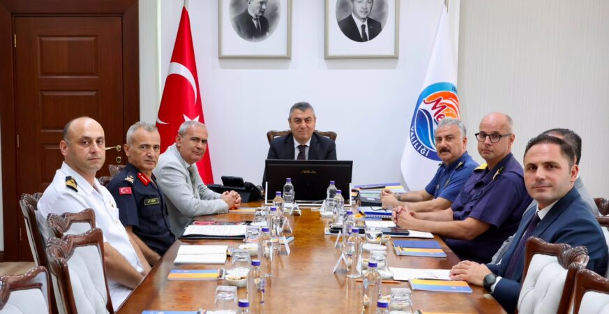 Mersin Valisi Atilla Toros Başkanlığında Güvenlik ve Asayiş Toplantısı Yapıldı