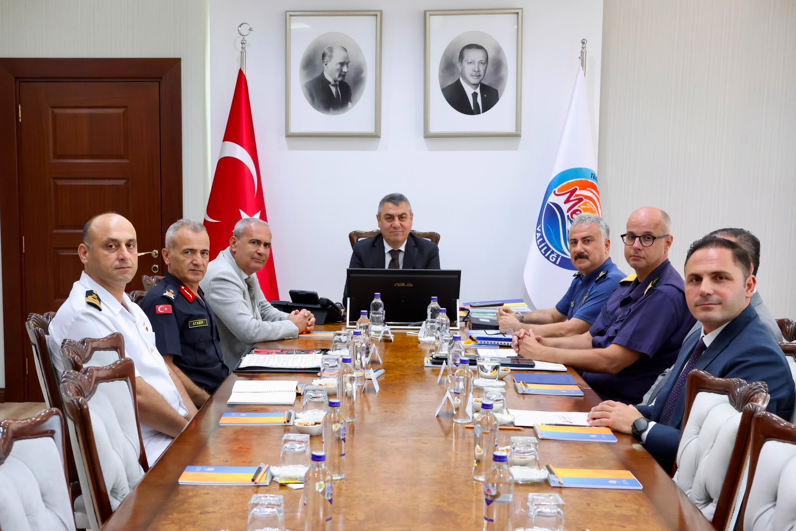Mersin Valisi Atilla Toros Başkanlığında Güvenlik ve Asayiş Toplantısı Yapıldı