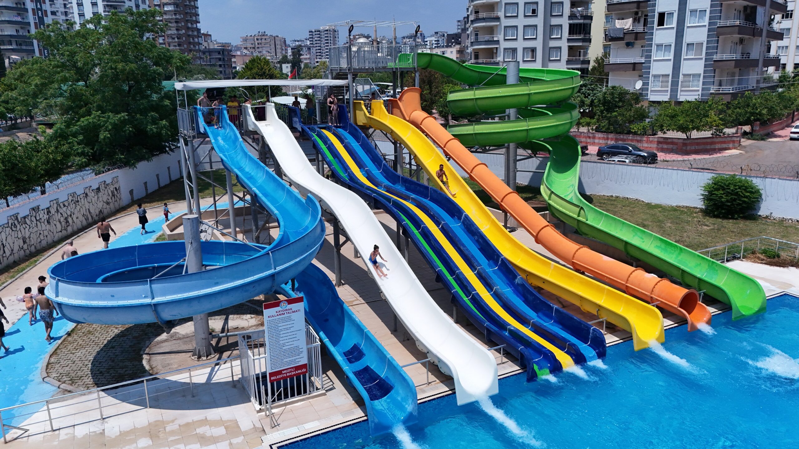 Mezitli Belediyesi Su Parkı Yaz Sezonunu Açtı