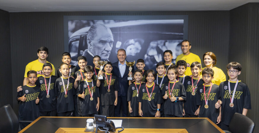 MSK U10 ve U11 Basketbol Takımları Başkan Seçer’i Ziyaret Etti