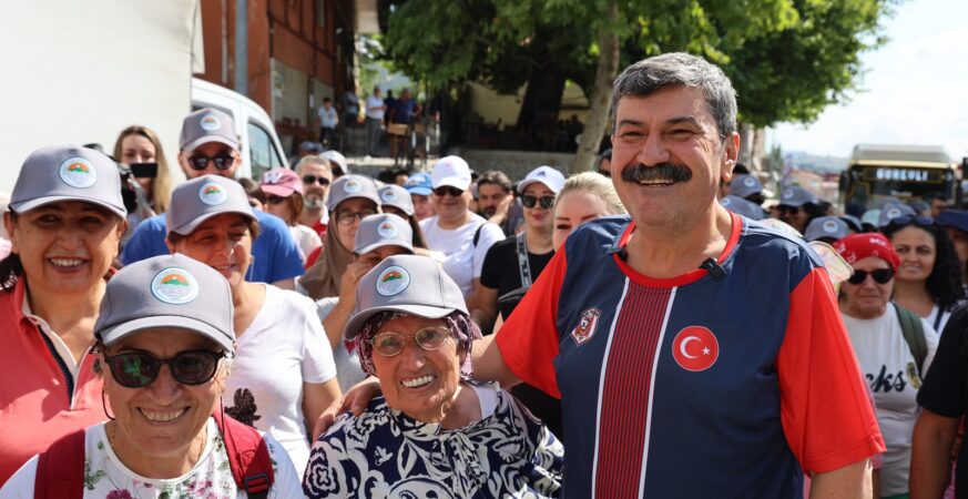 Toroslar Belediyesi Doğa Yürüyüşleri Arslanköy'de Devam Etti