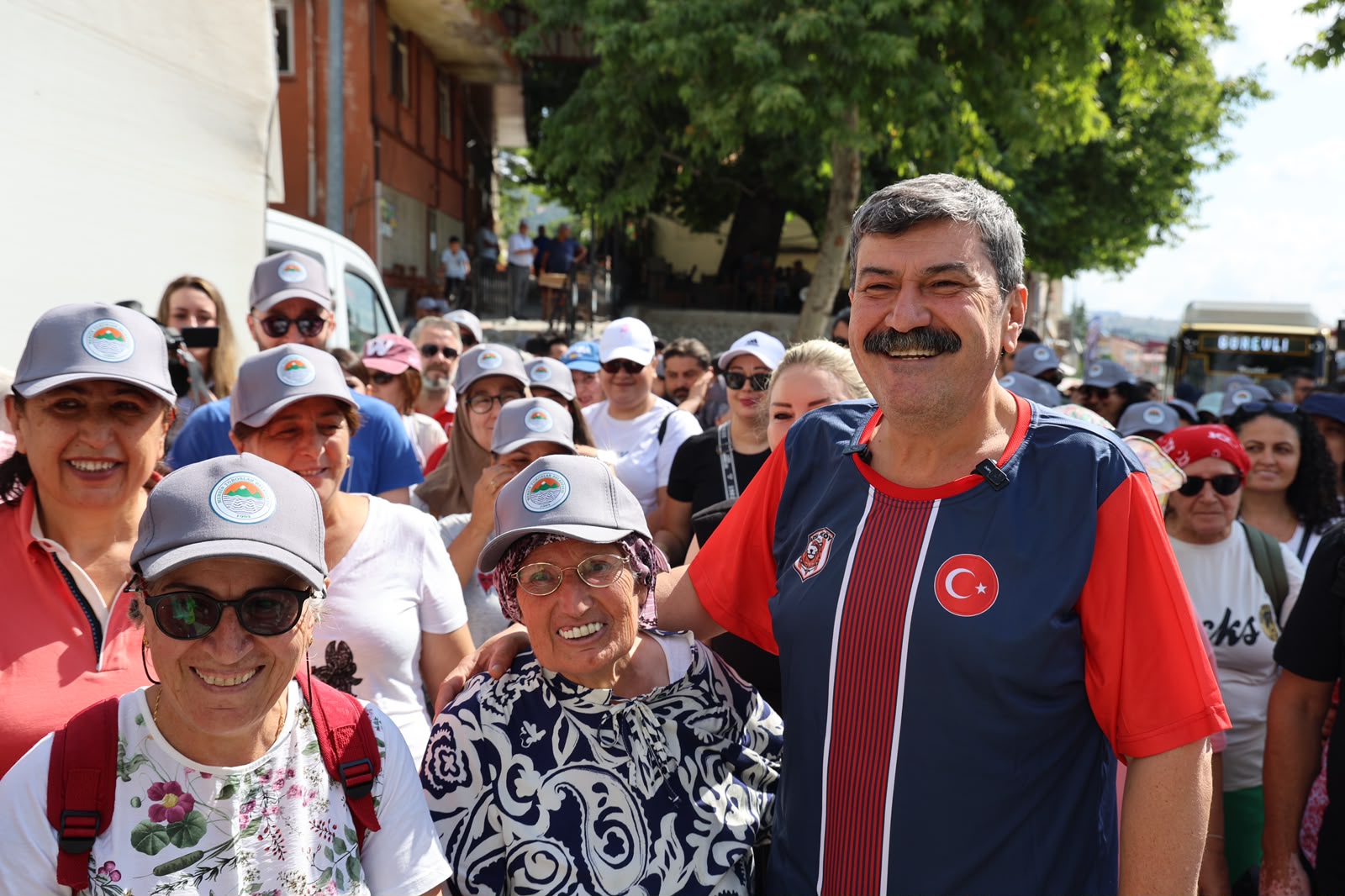 Toroslar Belediyesi Doğa Yürüyüşleri Arslanköy'de Devam Etti