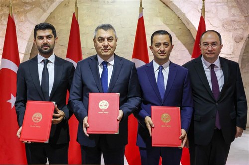 Mersin Valisi Atilla Toros himayesinde hayırsever Hakan Alaca ile İl Sağlık Müdürlüğü arasında protokol imzalandı