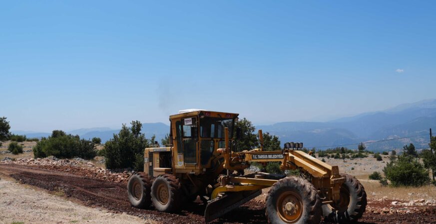 TARSUS BELEDİYESİ KIRSAL MAHALLELERDE YOL ÇALIŞMALARINI SÜRDÜRÜYOR TARSUS BELEDİYESİ KIRSAL MAHALLELERDE YOL ÇALIŞMALARINI SÜRDÜRÜYOR