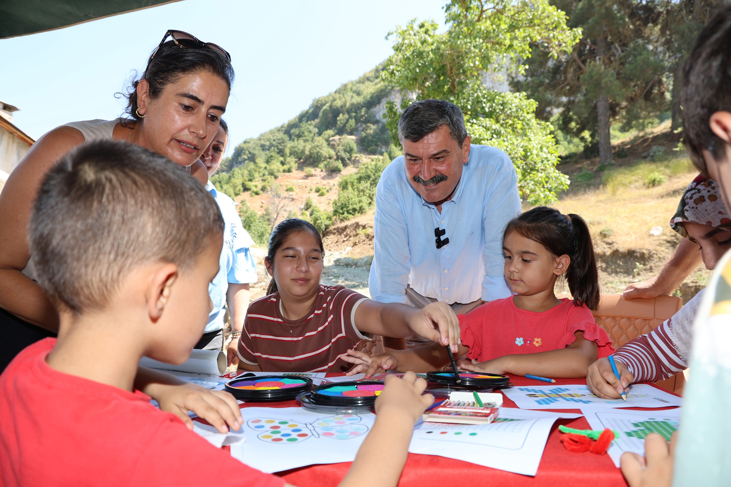 Toroslar Belediye Başkanı Yıldız Akıl ve Zeka Oyunları Atölyesinde Çocuklarla Buluştu