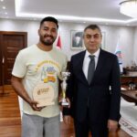 Vali Atilla Toros Mersin Vali Yardımcısı Zerrin Çay Beşikçi ile Görüştü