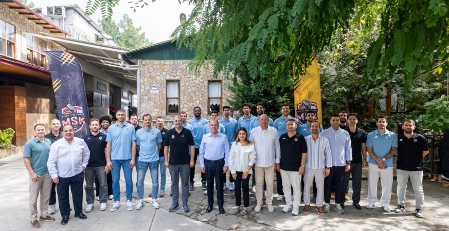 Başkan Seçer MSK Erkek Basketbol Takımı ile Bir Araya Geldi