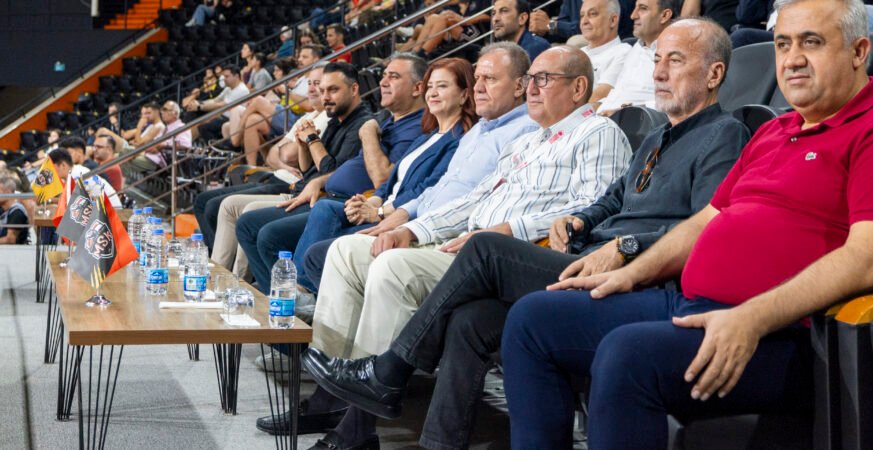 Başkan Vahap Seçer ve Meral Seçer'in Desteklediği MSK Konya BBSK'yı 87-82 Mağlup Etti