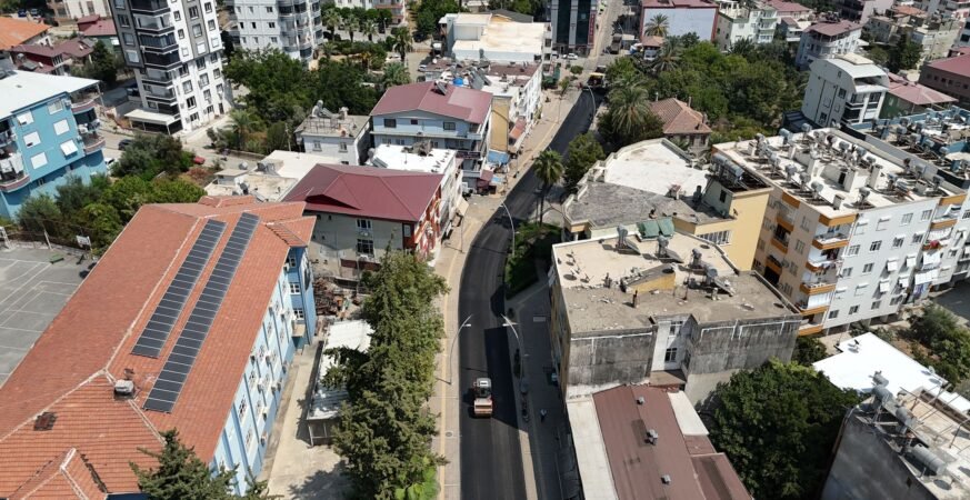 Mersin Büyükşehir Anamur Yollarını Yeniledi