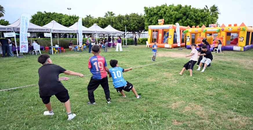 Mersin Büyükşehir Belediyesi Çocuk Şenliği Düzenledi