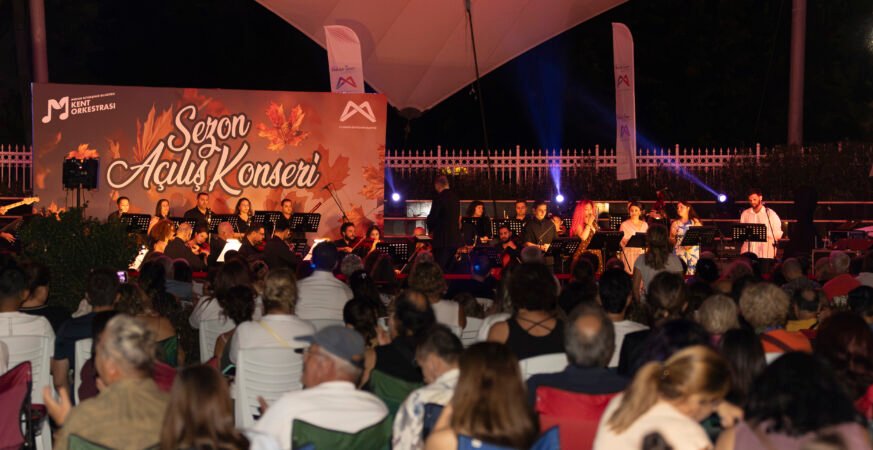 Mersin Kent Orkestrası Yeni Sanat Sezonunu Açtı