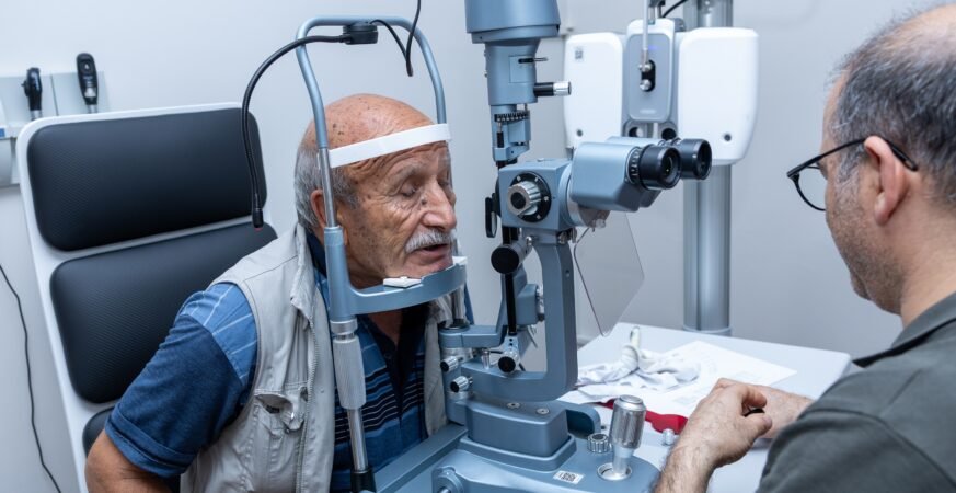 Mezitli Belediyesinden 65 Yaş Üstü Vatandaşlara Göz Sağlığı Desteği