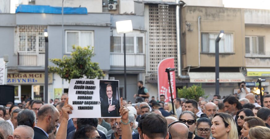 CHP Mersin İl Başkanlığı Mersin Başkanlarına Sahip Çıkıyor Buluşması Düzenledi