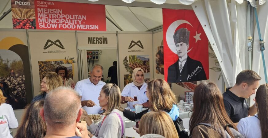Mersin Büyükşehir Belediyesi Gastronomi Kimliğini Torino'da Tanıttı