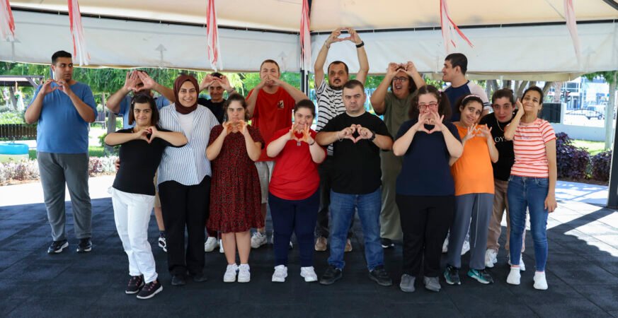 Mersin Büyükşehir Özel Gereksinimli Bireylere Binlerce Hizmet Sundu