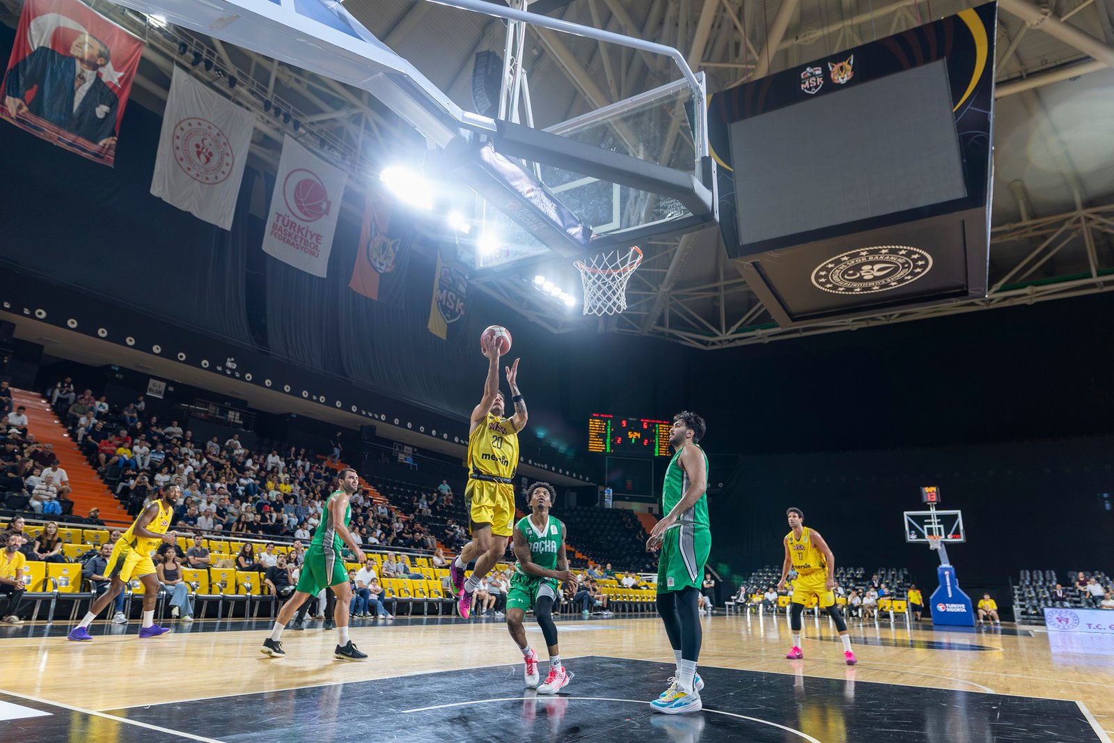 MSK Darüşşafaka Lassa'yı Mağlup Ederek Namağlup Serisini Sürdürdü