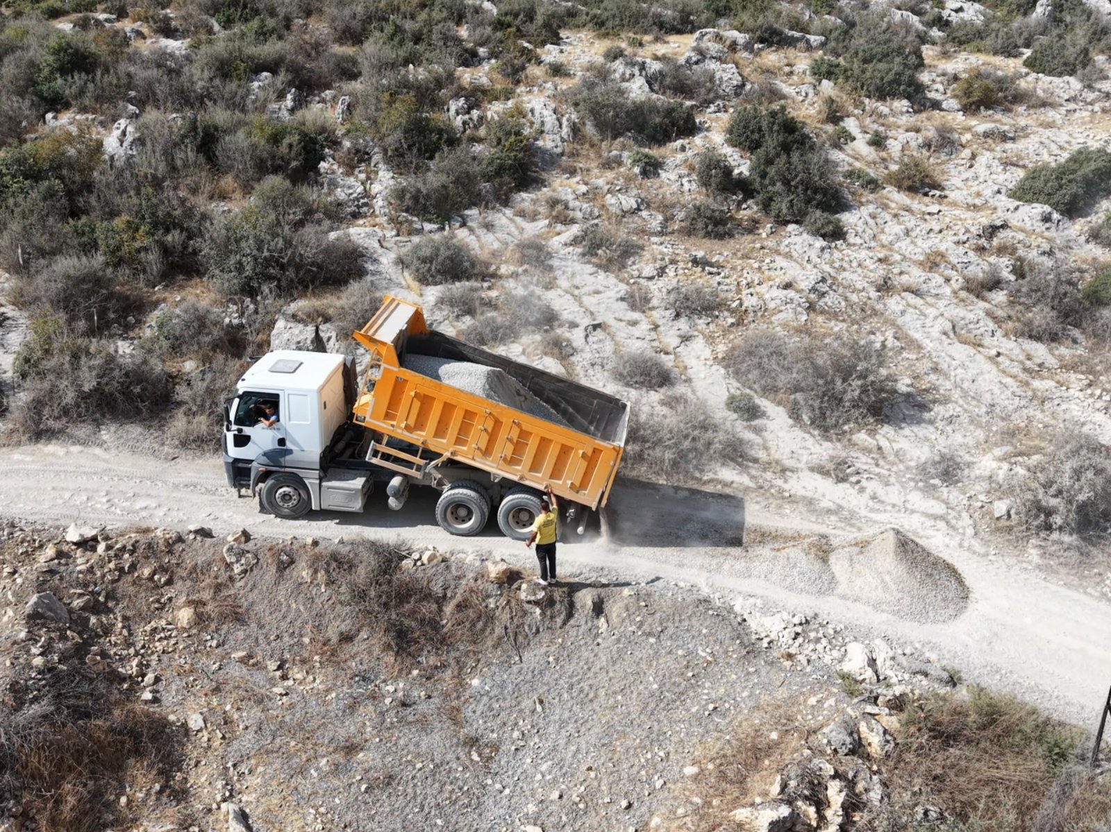 Tarsus Kırıt ve Boğazpınar Mahallelerinde Yol Bakım Onarım Çalışmaları Tamamlandı Tarsus Kırıt ve Boğazpınar Mahallelerinde Yol Bakım Onarım Çalışmaları Tamamlandı