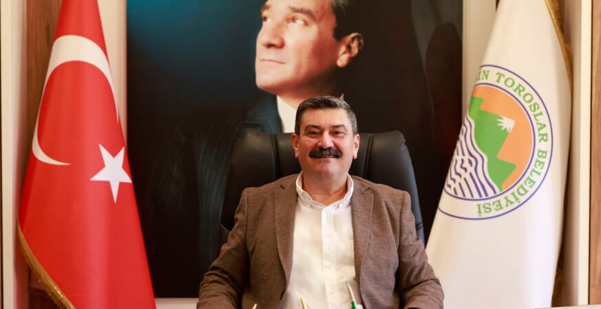 Toroslar Belediye Başkanı Abdurrahman Yıldız Cumhuriyet Bayramı mesajı yayımladı