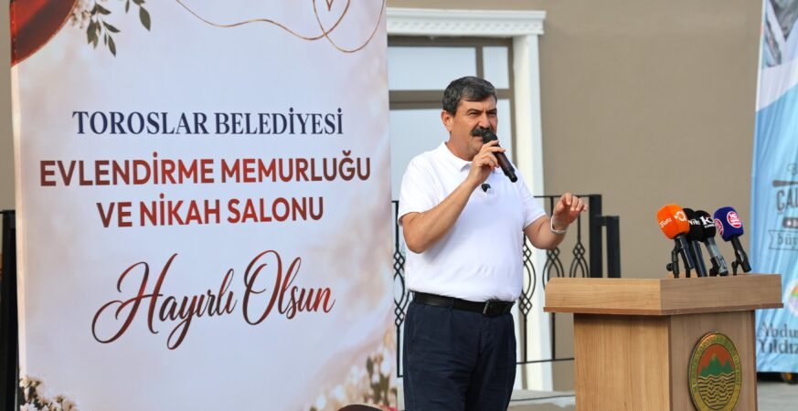 Toroslar Belediye Başkanı Yıldız Yeni Nikah Salonunun Açılışını Yaptı